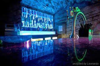 פונטיפריד The Blueberry Hotel מראה חיצוני תמונה